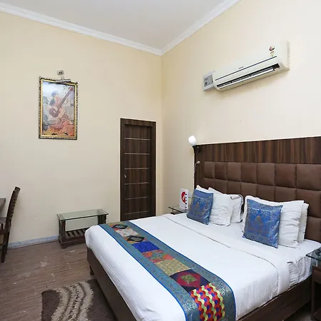 Oyo 15201 The Marc Blu Hotel